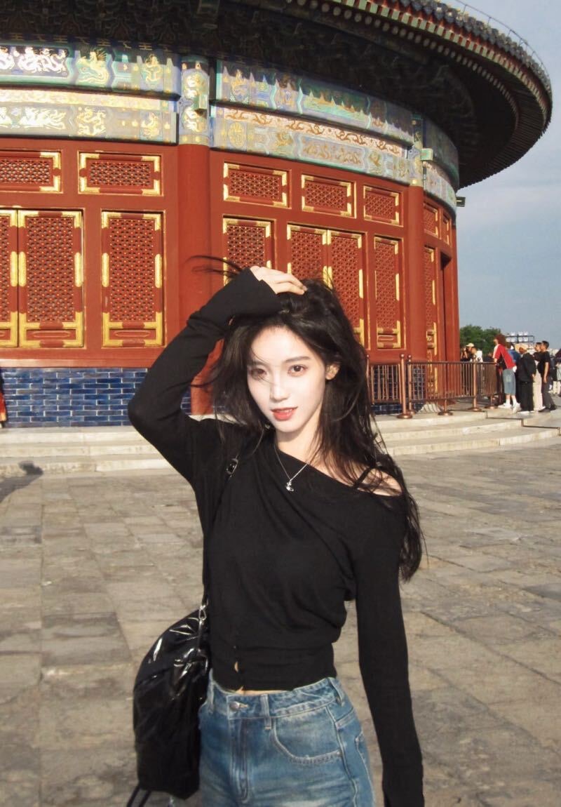 Y918B-多多 普陀上戏学院学生 175C.04