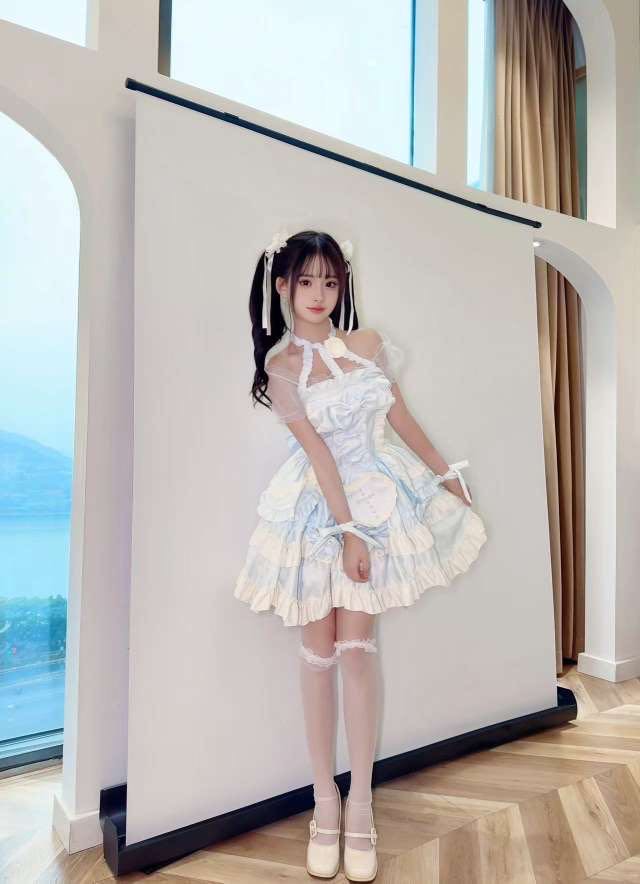 浦东 虚瞳二次元小妹