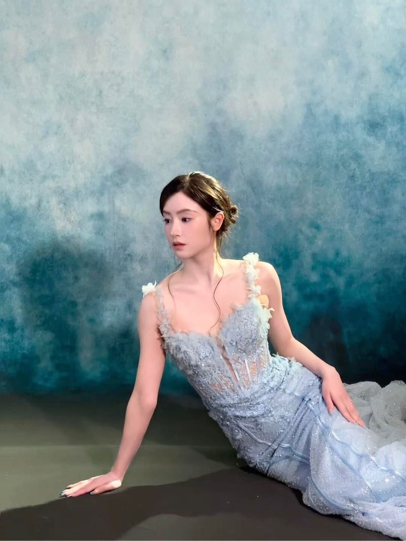 Y2236C-173 上海硬万女演员平面模特 173D Gallery 2