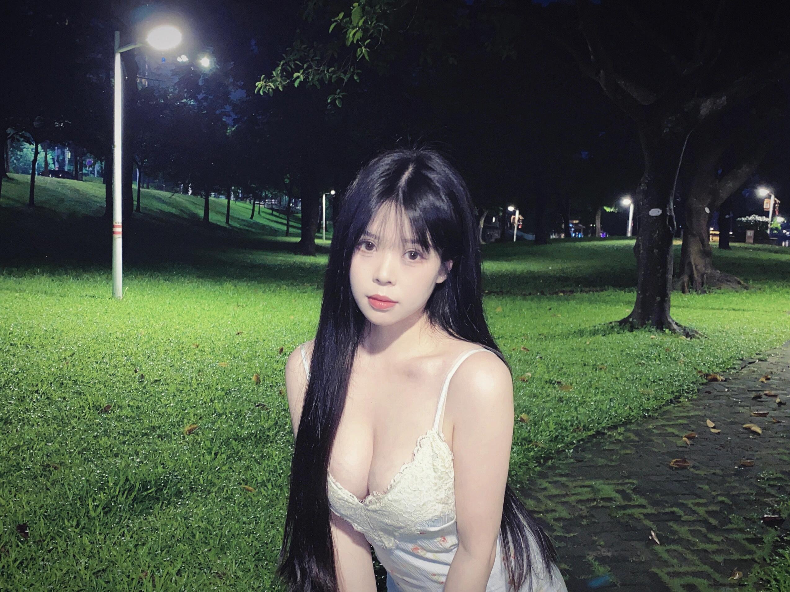 嘉嘉 纯天然大胸气质闷骚 Gallery 6