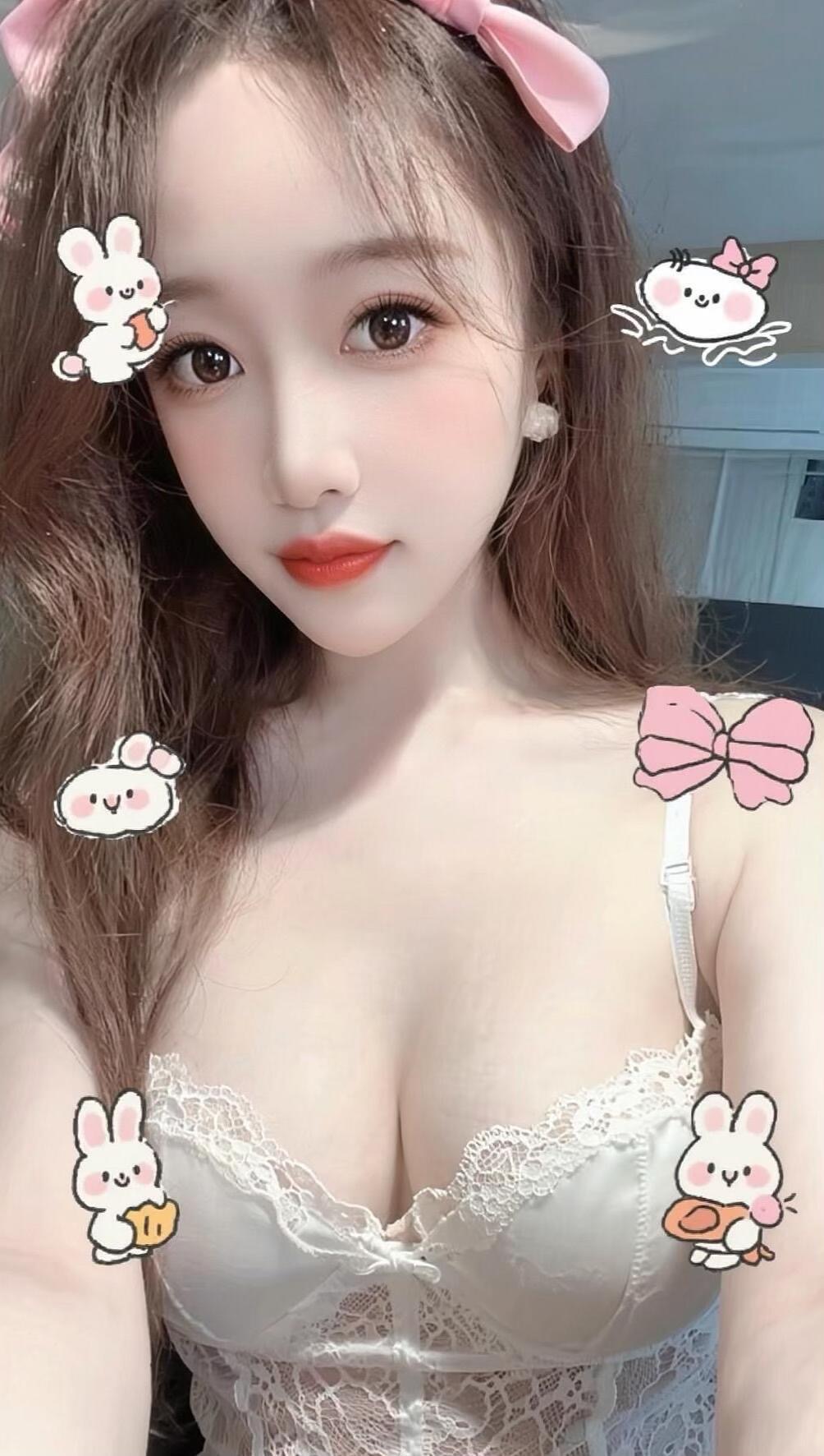 佳佳 甜美可爱大胸诱人