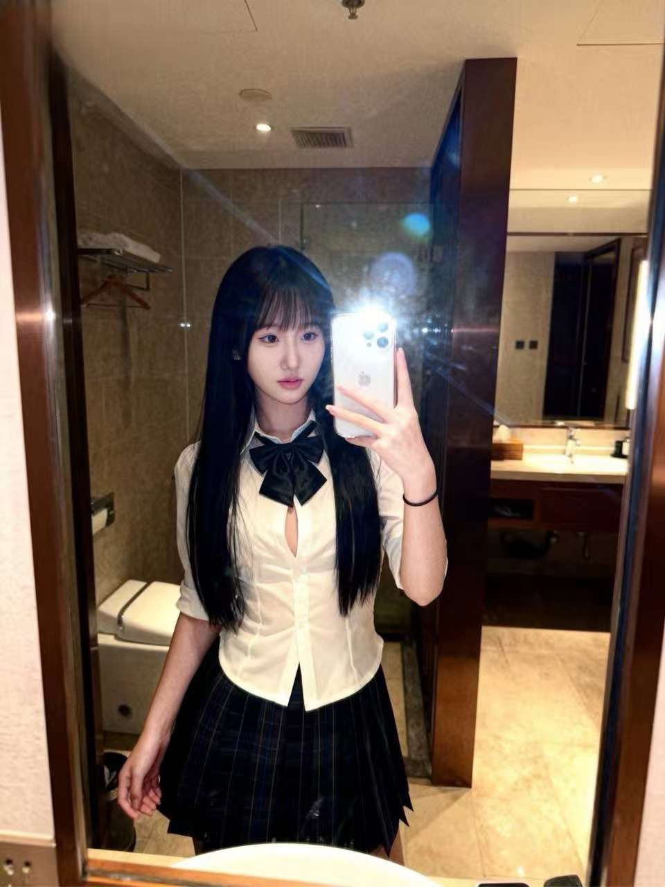 普陀07新人学妹小奶团（假赔） Gallery 3