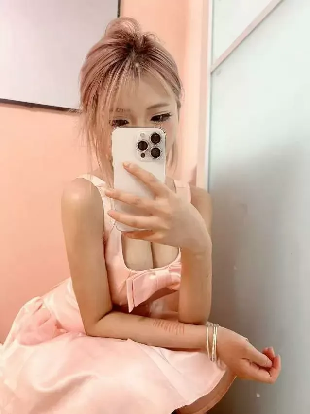 忆哥🏠极品童颜巨乳萝莉🔥橙子🔥 Gallery 4