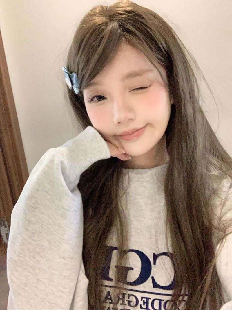 闵行首开 刚下海 周思思 Gallery 1