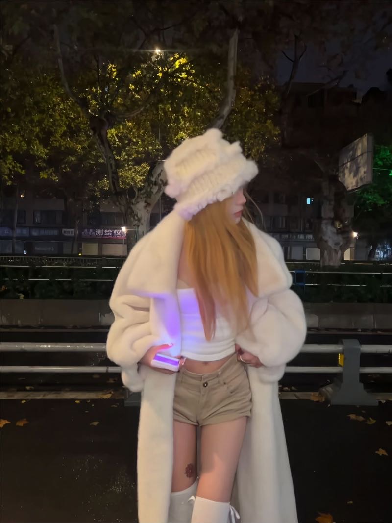 抖音小网红 C柚 妹妹破红不久 真实18 Gallery 2