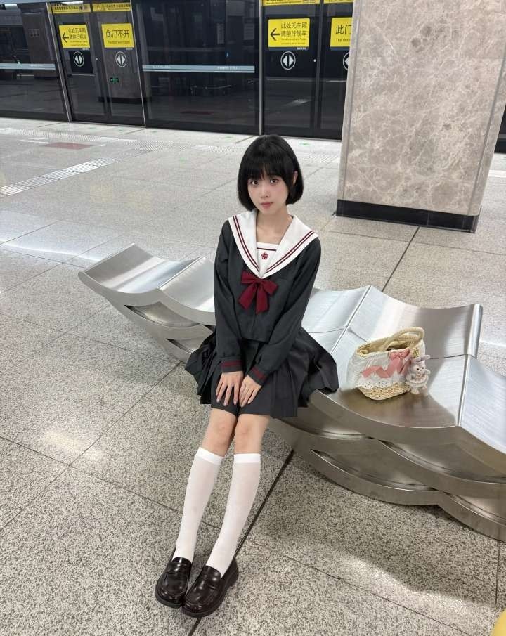 闵行 雨菲 Gallery 1