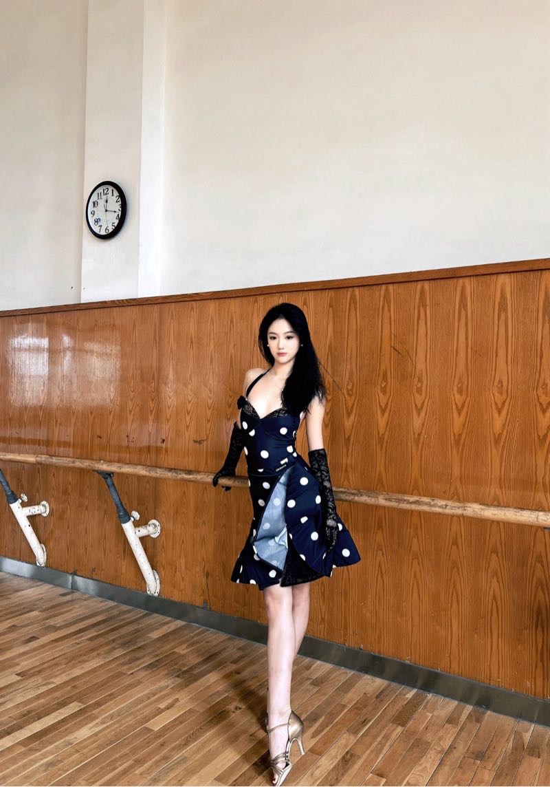 普陀白虎一线天拉丁舞应届生元气 Gallery 4