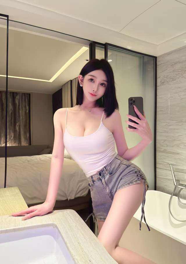 沈秋雨澳门红牌大G Gallery 5