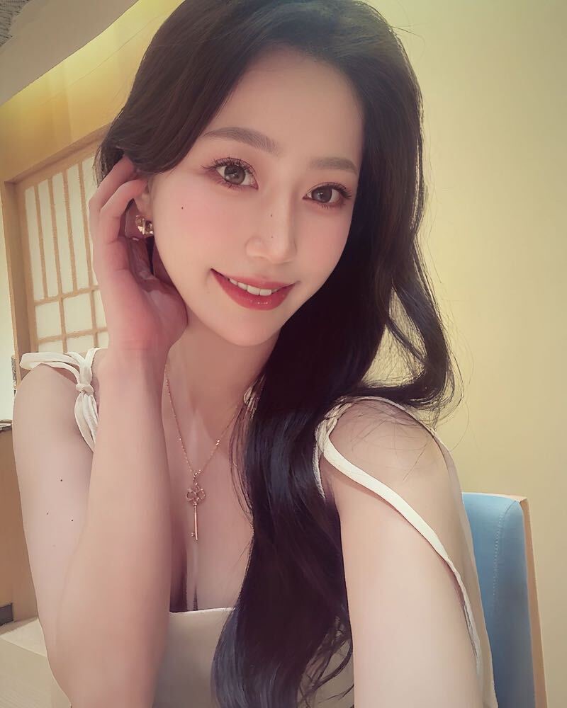 陈璐 知性美女 人照合一【1🈷️13号首开】 Gallery 4