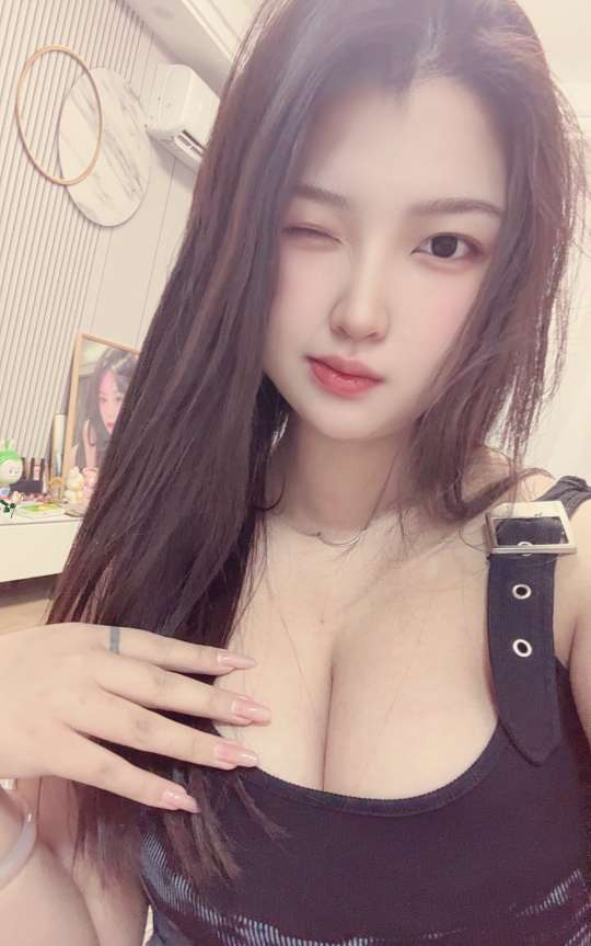 宝山极品嫩妹欣雨 Gallery 5