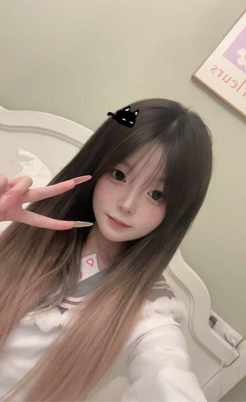 闵行新人首次下海  文文 Gallery 4