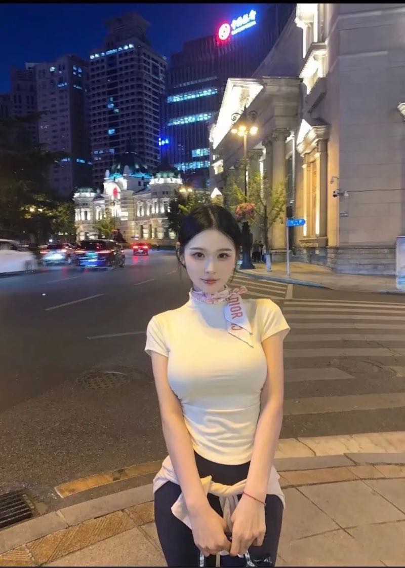 22809黄浦真实空姐🦜 Gallery 3