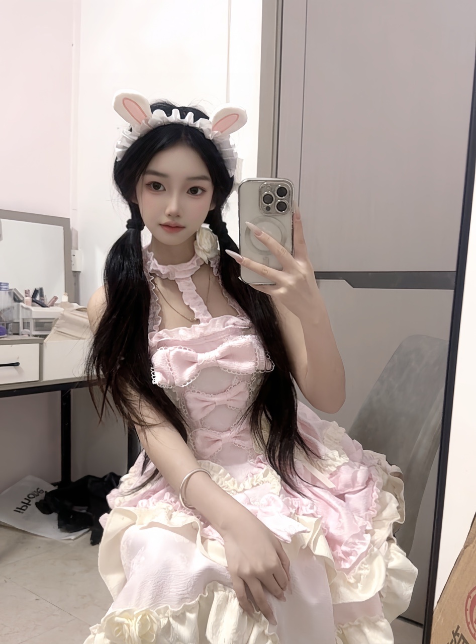 吉吉极品萝莉三点粉 Gallery 7