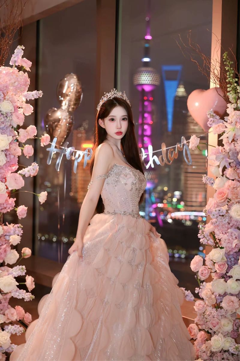 74841普陀顶级纯欲白虎 Gallery 1