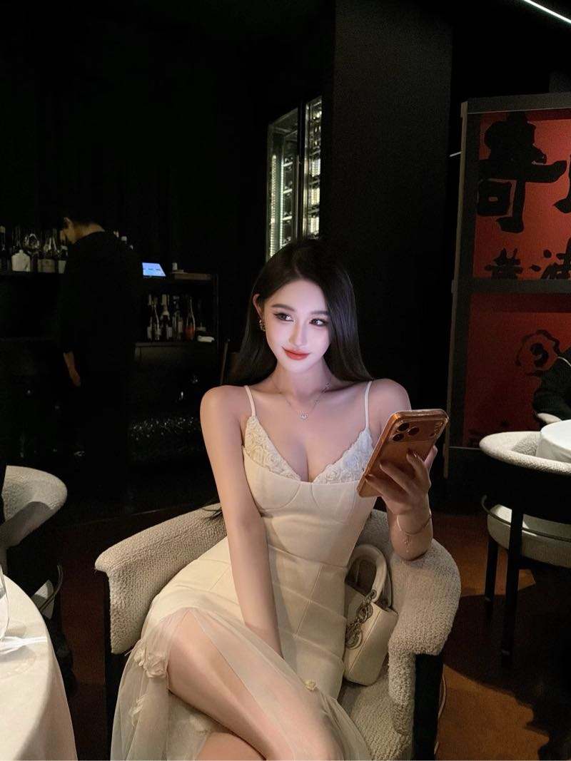 闵行  蕾蕾 Gallery 1