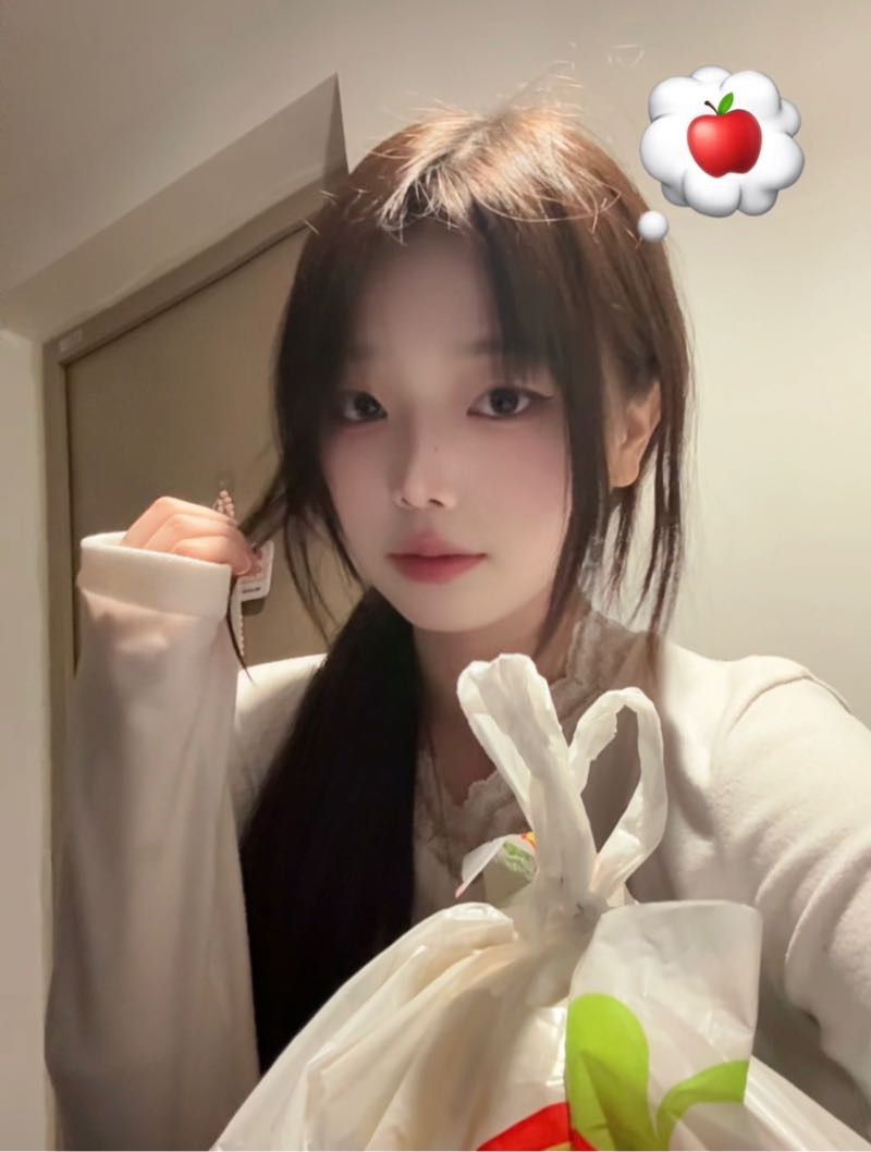 普陀七月【白虎极品白小纯】 Gallery 1