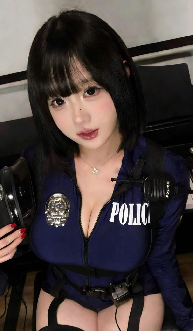 闵行07一瑶 童颜巨乳 天然大E Gallery 4