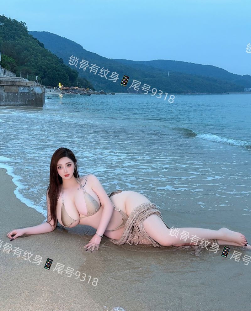 徐汇模特网红绝顶蜜桃臀，家三外五 Gallery 1