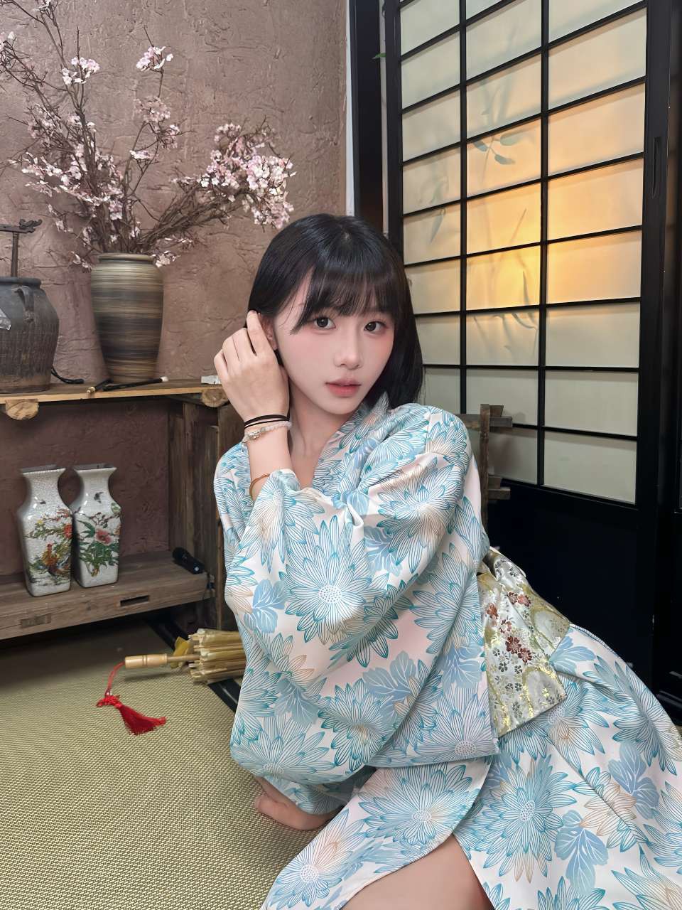 普陀川妹短发白虎 Gallery 1