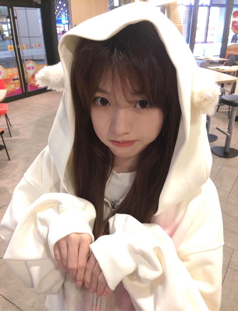 静安发一美术生，辣条 Gallery 1