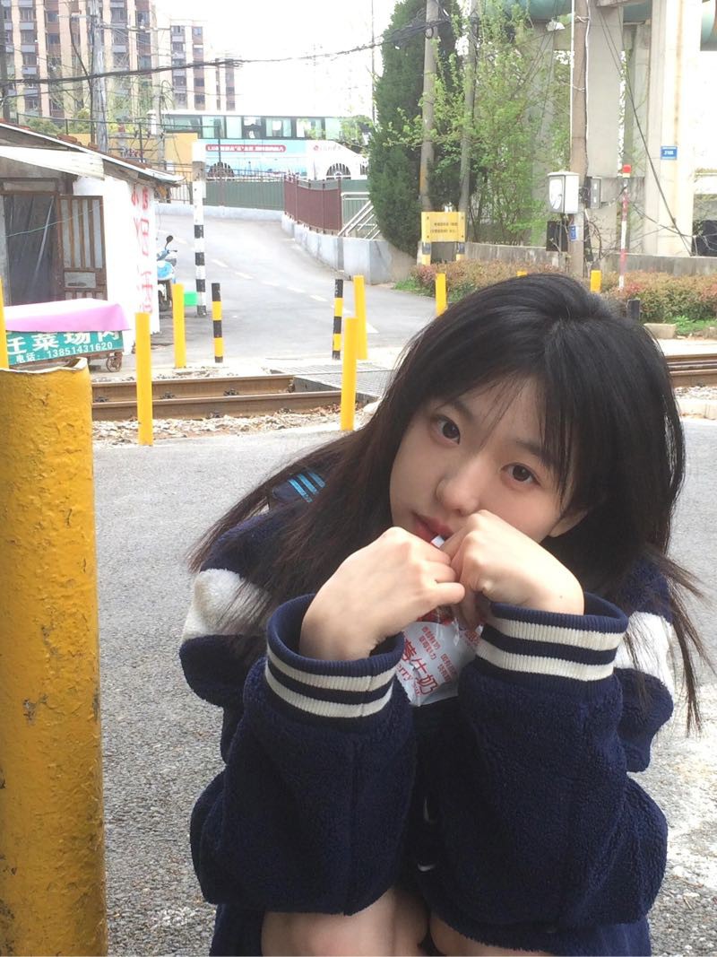 静安发一美术生，辣条 Gallery 5