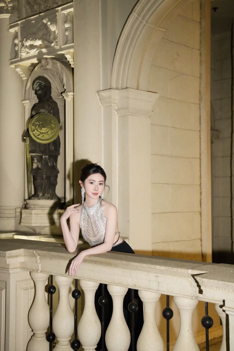 浦东知性御姐兔兔 Gallery 4