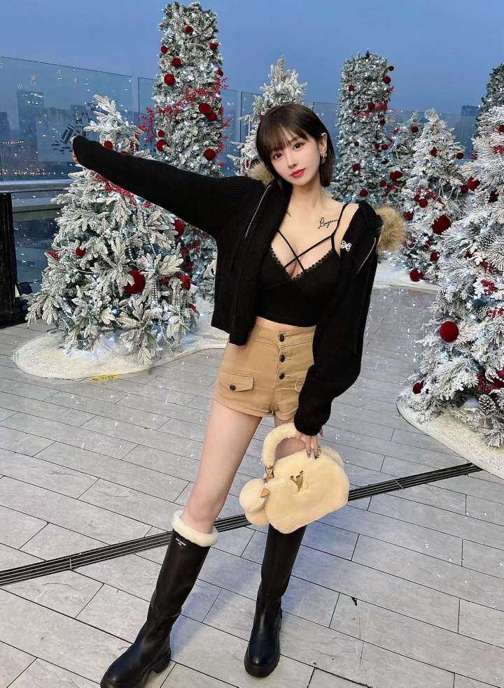 本帮菜晴晴(在韩留学生)真实照片资料 ギャラリー 1