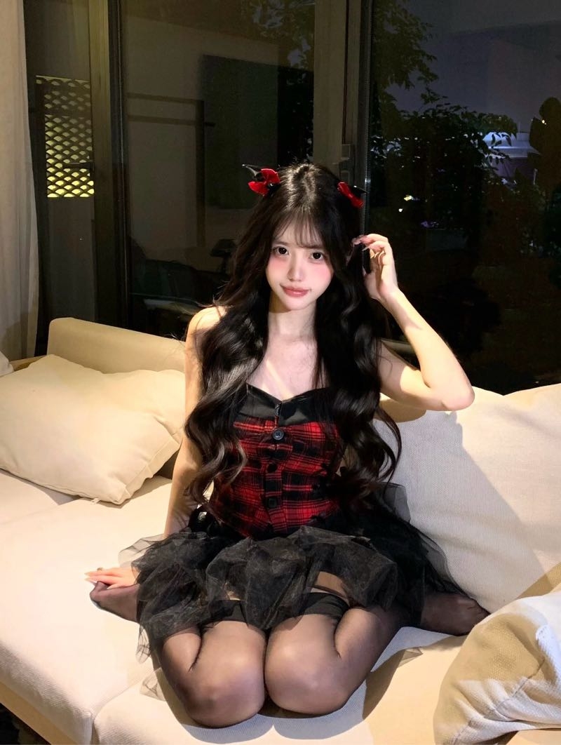 艾米🏠浦东萝莉沫沫 Gallery 4