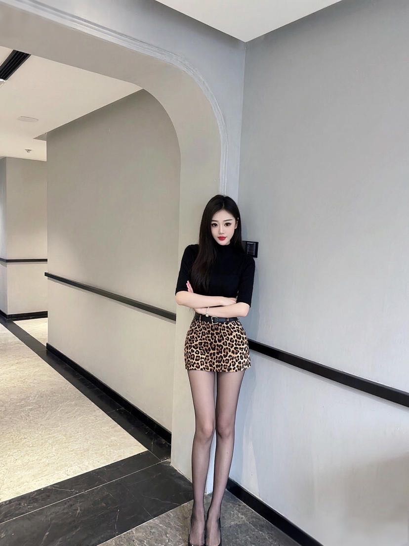 🐻童颜巨乳 新人小哎✈️短期兼职💦 Gallery 3