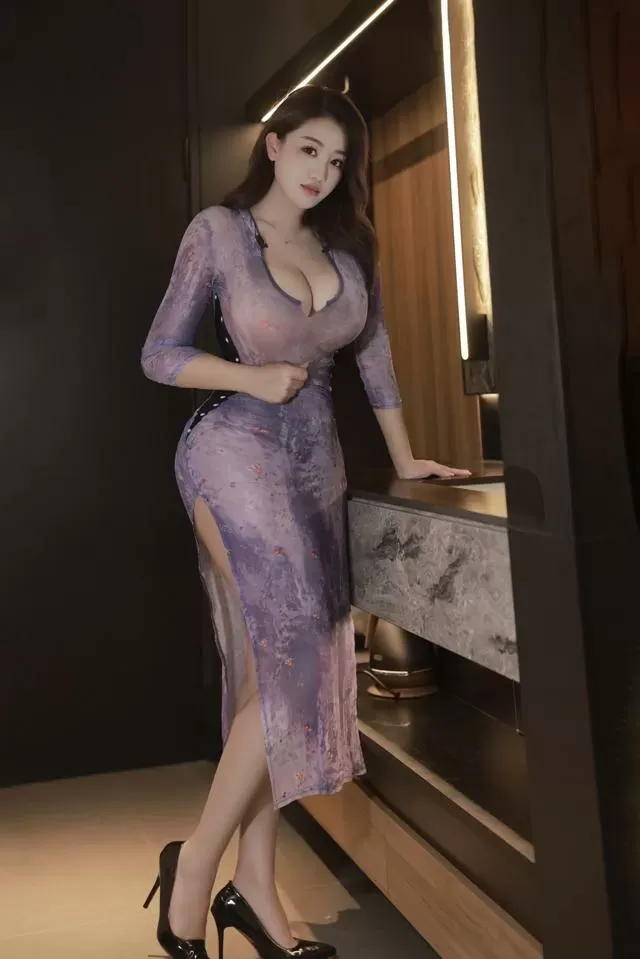 浦东 全能御姐 白狐 三通 CP 口爆 Gallery 5