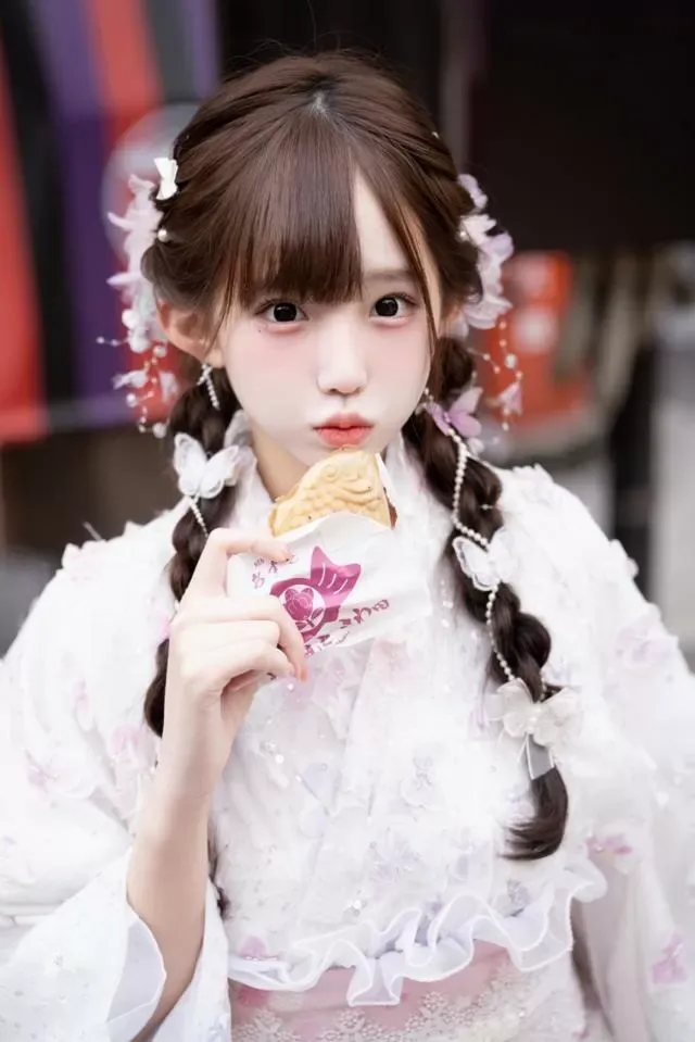 Y1131B-白虎 浦东童颜巨乳白虎萝莉 162E Gallery 3