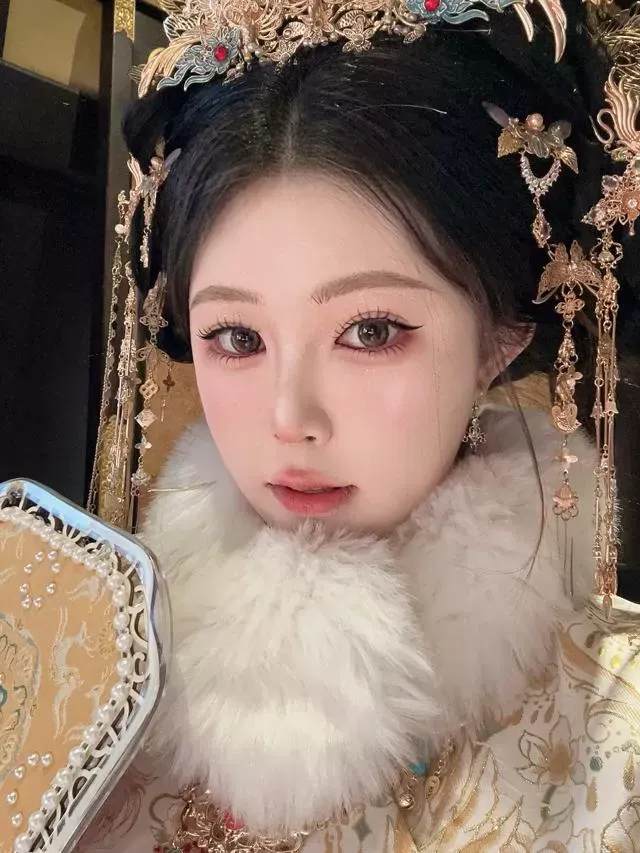 闵行 美宝莲 气质型御姐 Gallery 6