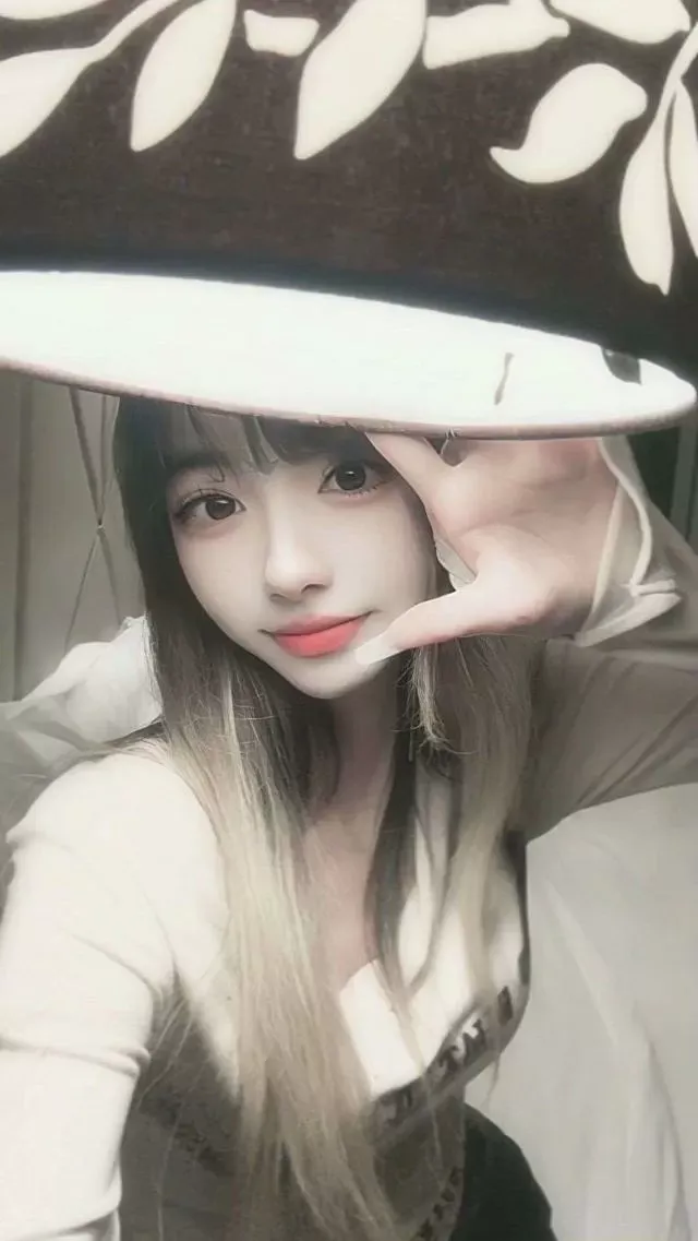闵行极品白小纯熙熙 Gallery 2