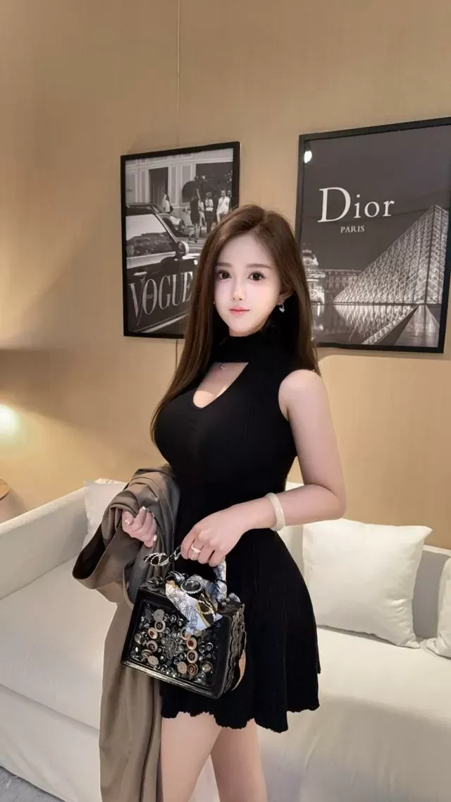 闵行 骚妹 纯w天然大胸 Gallery 5