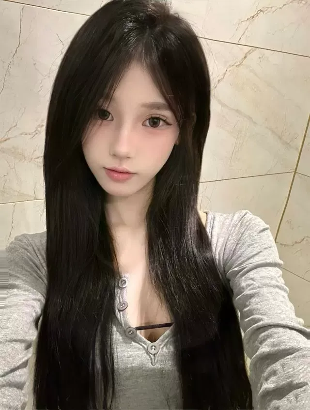18岁幼态白嫩学生妹:乐伊 Gallery 3