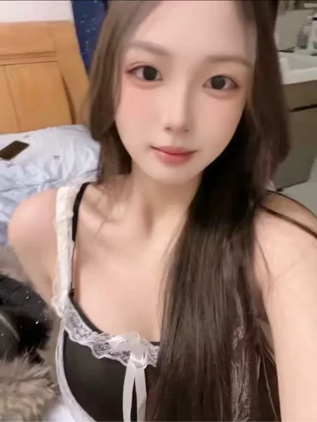 林温温 月下惊鸿一瞥 疑似画中仙