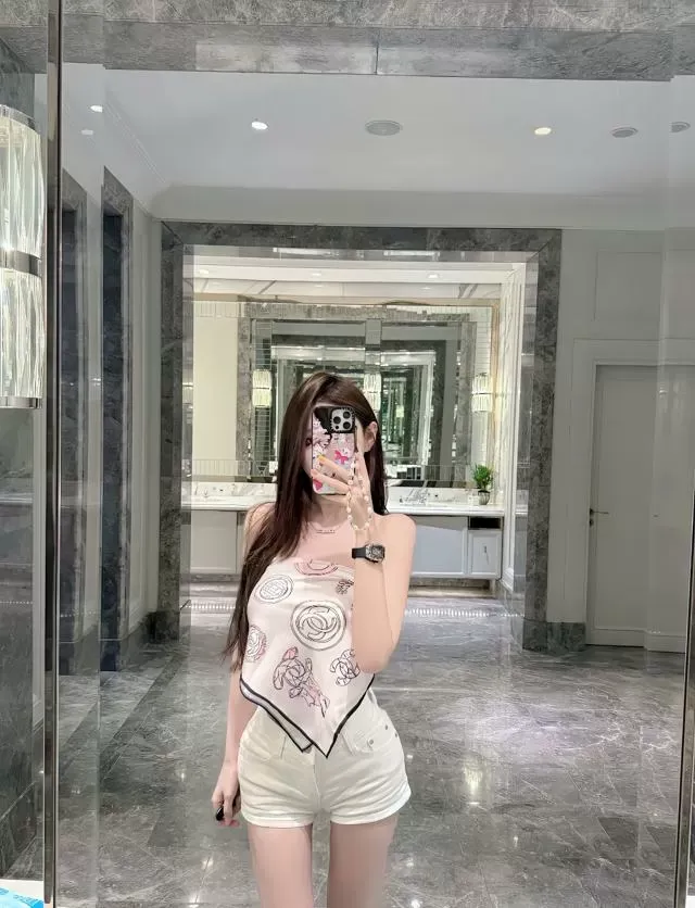 沪上江南美女 吴淼淼 极品大长腿 Gallery 6