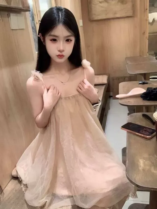 浦东新人乔伊伊 Gallery 1