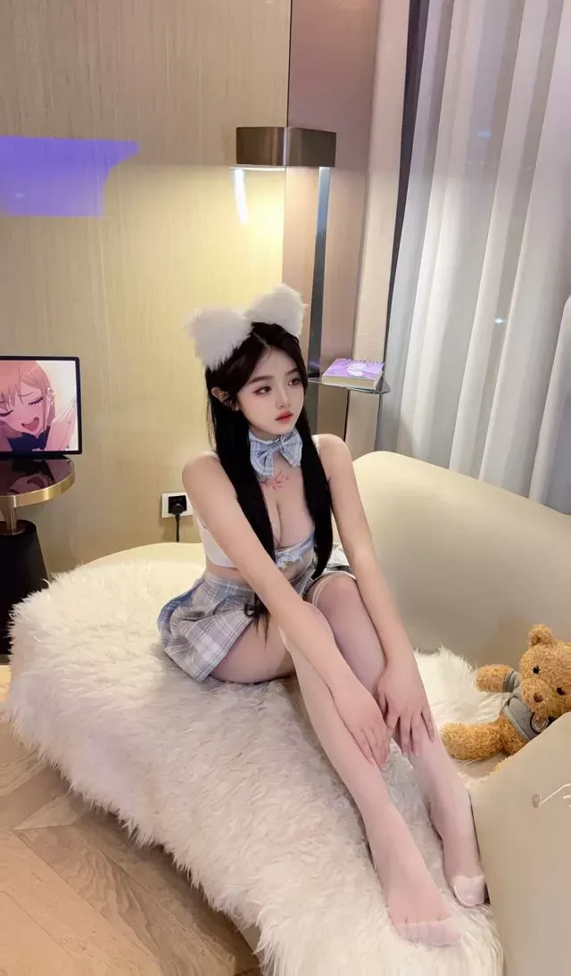 晚晚🐅只接外出极品白小纯高端炮架 Gallery 1
