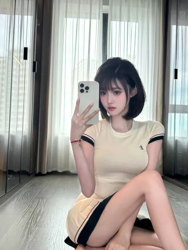 闵行极品白虎萝莉艺涵 Gallery 6
