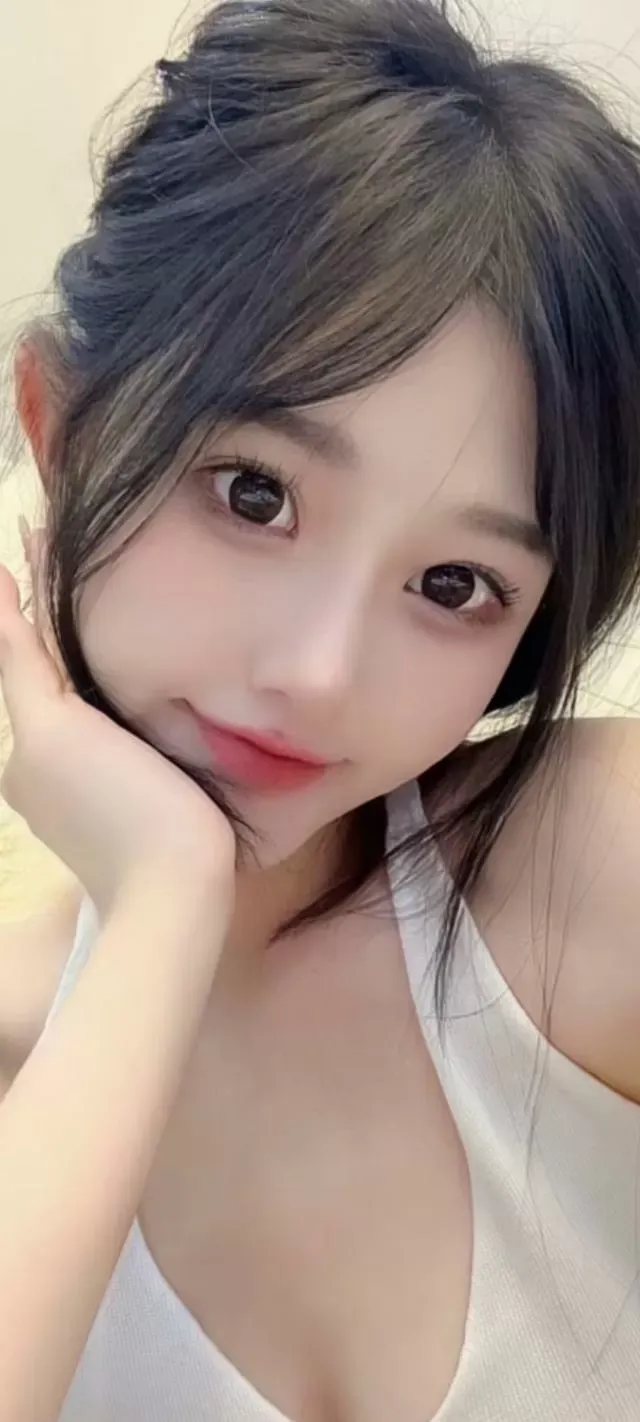 闵行准处女兼职小凤凰 Gallery 1