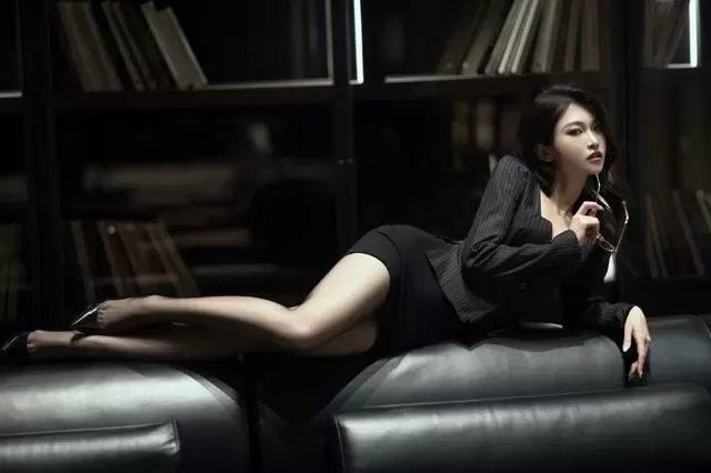 普陀168c极品御姐前凸后翘蜜桃臀 Gallery 6