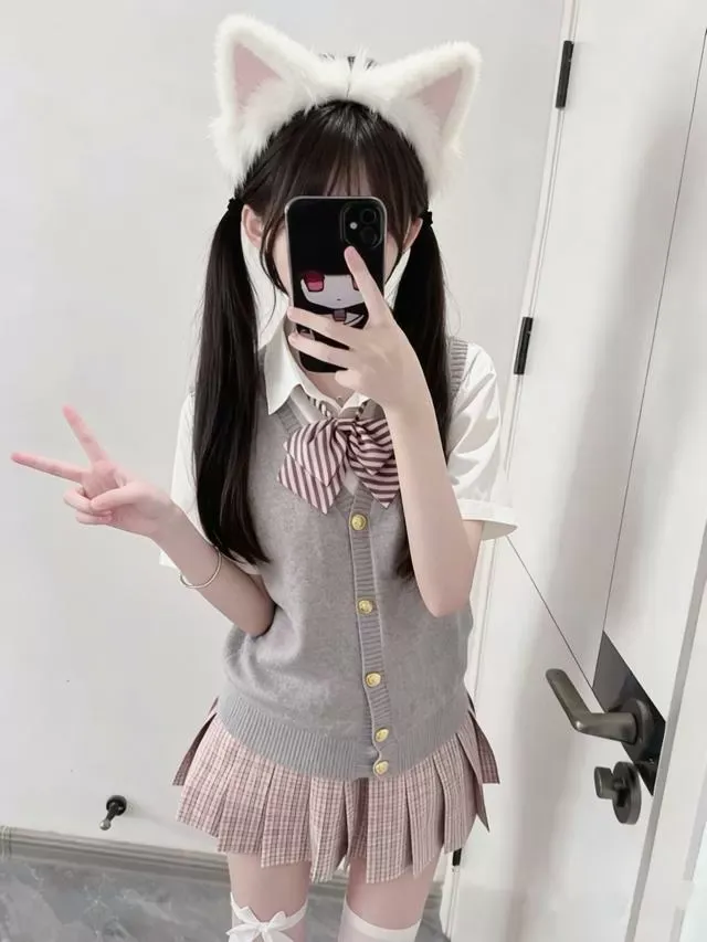 妲己极品白小纯学生兼职 Gallery 7