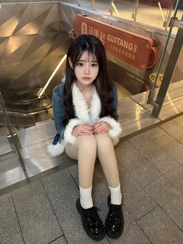 松江06艺楠 首次下海 Gallery 9