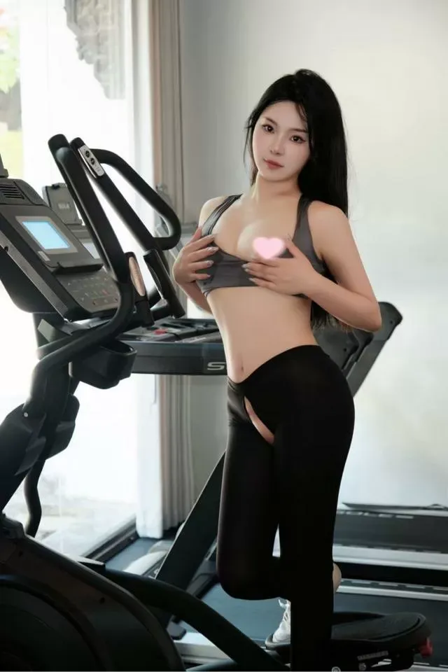 田妮 运动达人白皙皮肤保养良好 爱健身的大蜜蜜 Gallery 4