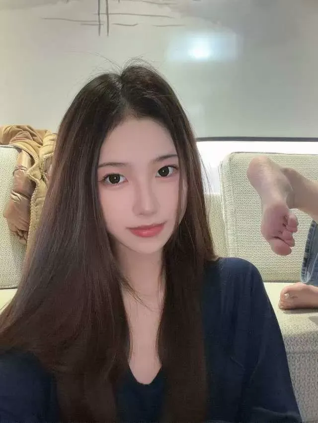浦东天天(哥轻点草我男朋友不知道我做这个) Gallery 3
