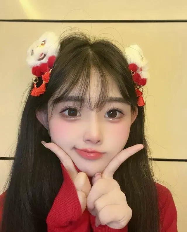 闵行甜妹🤖07西红柿萝莉熊C肤白嫩 Gallery 3