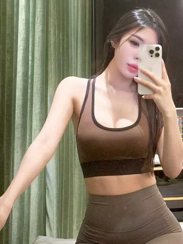 健身大蜜完美比例身材 若曦
