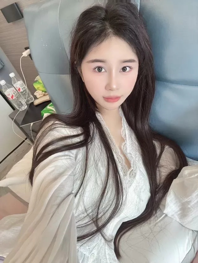 浦东新人妍希 🉑纯无套三通 Gallery 4