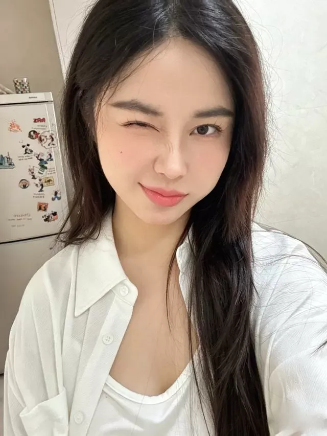 浦东新人妍希 🉑纯无套三通 Gallery 7